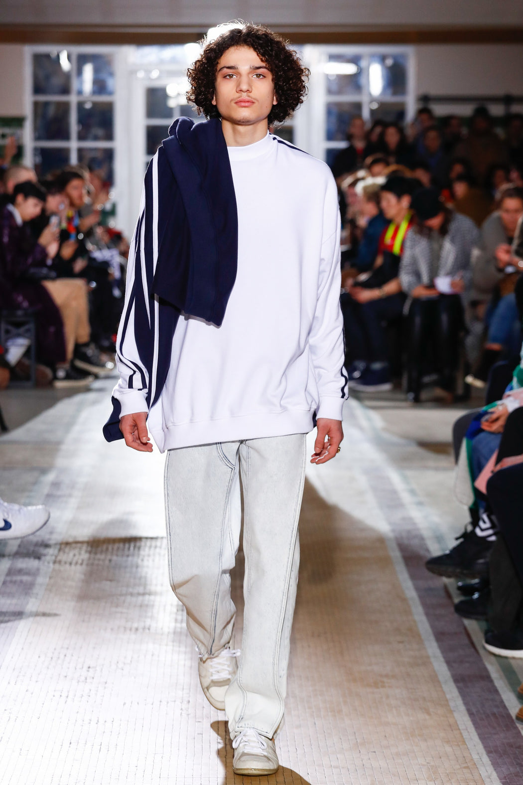Double Sweater - Navy/White