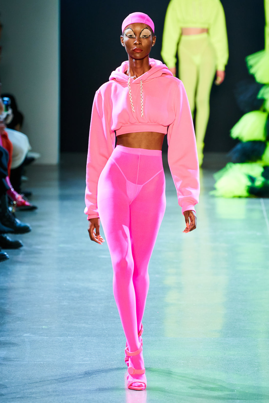 Cropped Sweatshirt - Pink